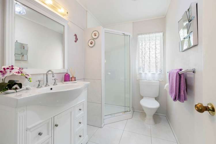 1/30 Ambleside Drive Northpark_9