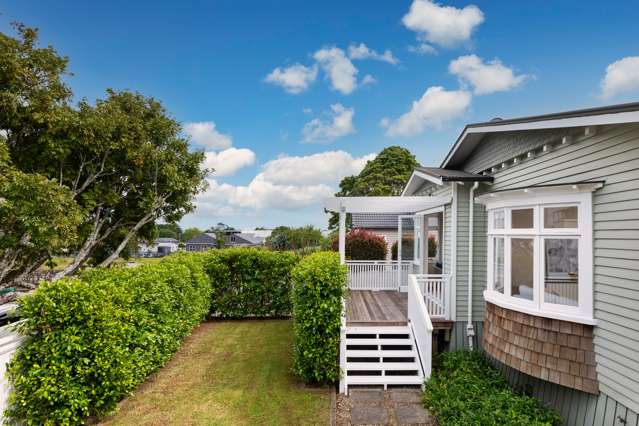 11 Rhodes Avenue Mount Albert_1