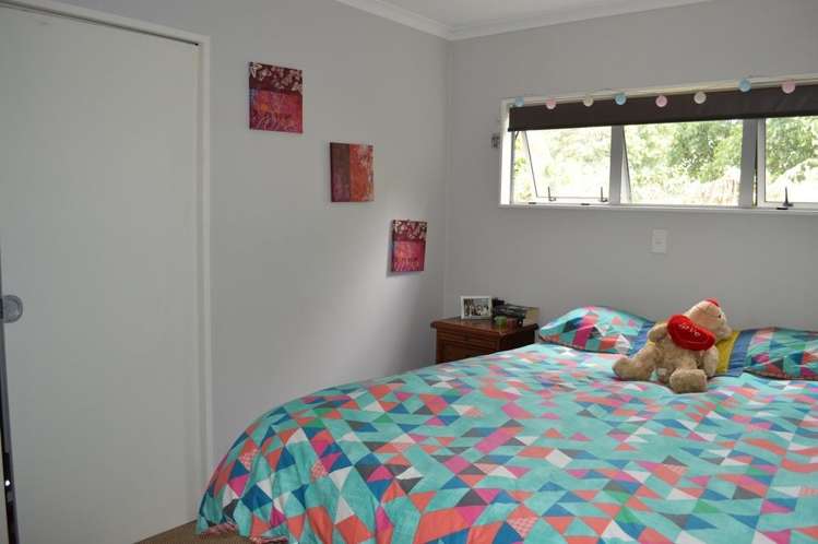 70 Victoria Street Carterton_8