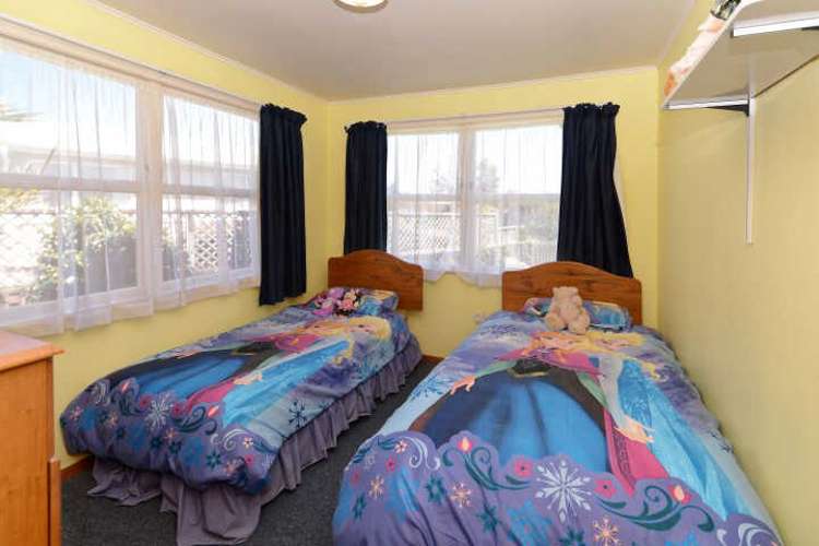 18 Clematis Avenue Pukete_9