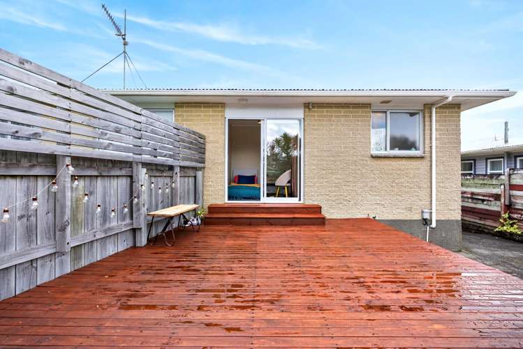 15A Pencarrow Crescent Wainuiomata_12