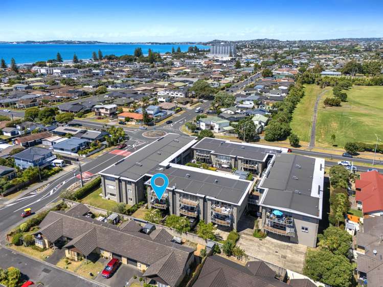 206/252 Centreway Road Orewa_17
