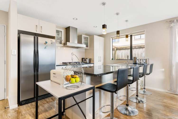 12 Manning Rise Flat Bush_2