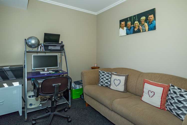 17 Lakeland Avenue Twizel_8