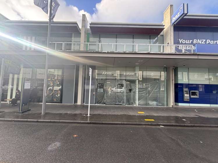 298 Broadway Newmarket_2