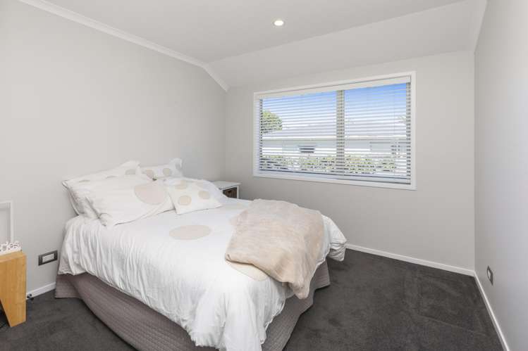 70 Rocking Horse Road Southshore_9