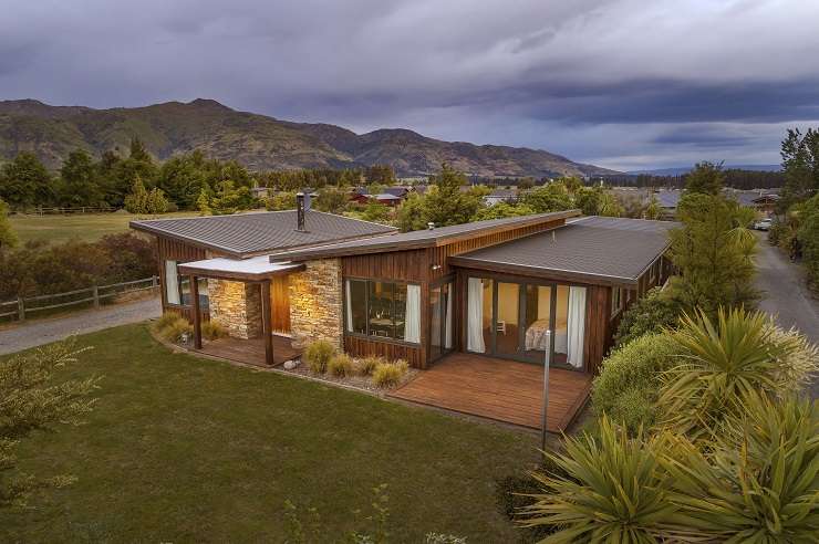 262 Lakeview terrace, Lake Hawea, Central Otago