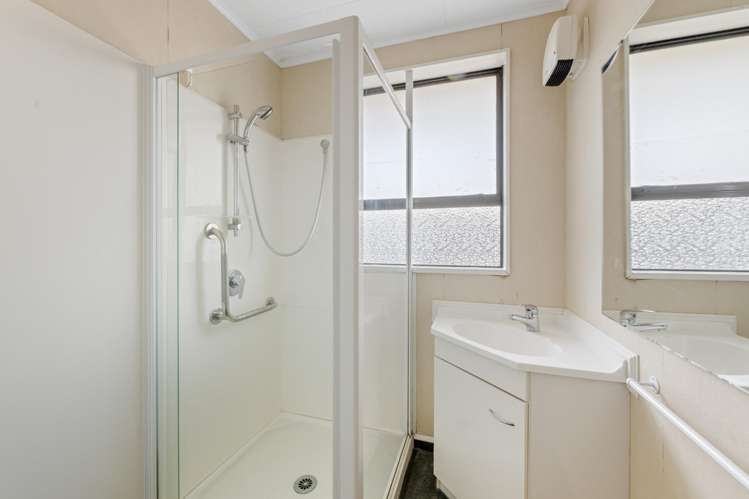 34 and 34A Lakings Road Springlands_17