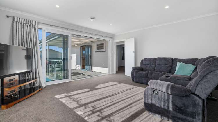 30 Lloyd Street Parkvale_4