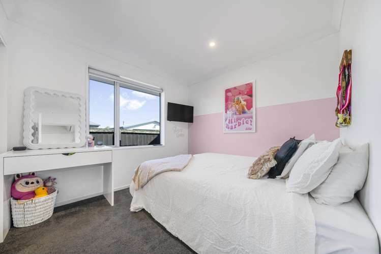 64 Willryan Avenue New Brighton_13