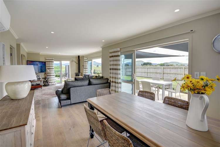 1247 Coast Road Karitane_8