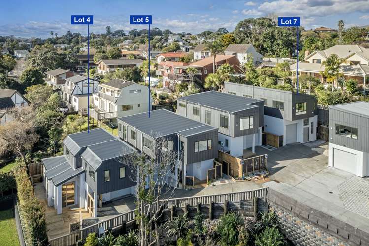 2/3c Long Bay Drive Torbay_18