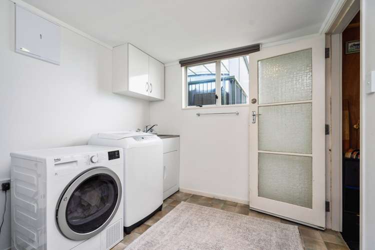 70 Kohe Street Parahaki_19