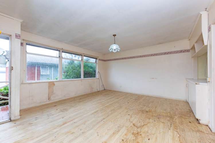 2/12 Huapai Street Onehunga_1