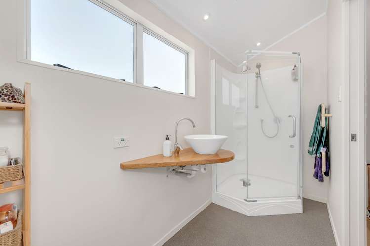 6 Ellison Place Pakuranga Heights_8