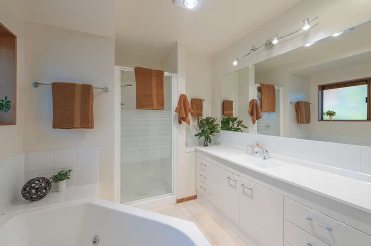 24 Tresillian Avenue Marybank_17