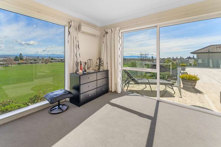 12 Wiltshire Place Stoke_18