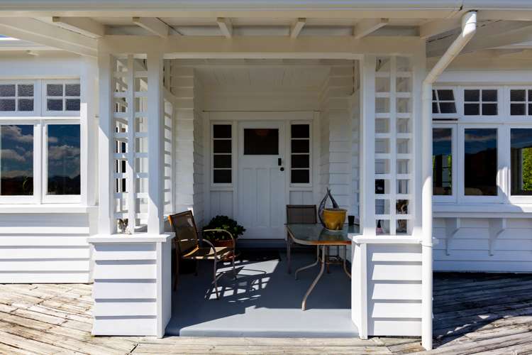 7 Broadway Picton_15