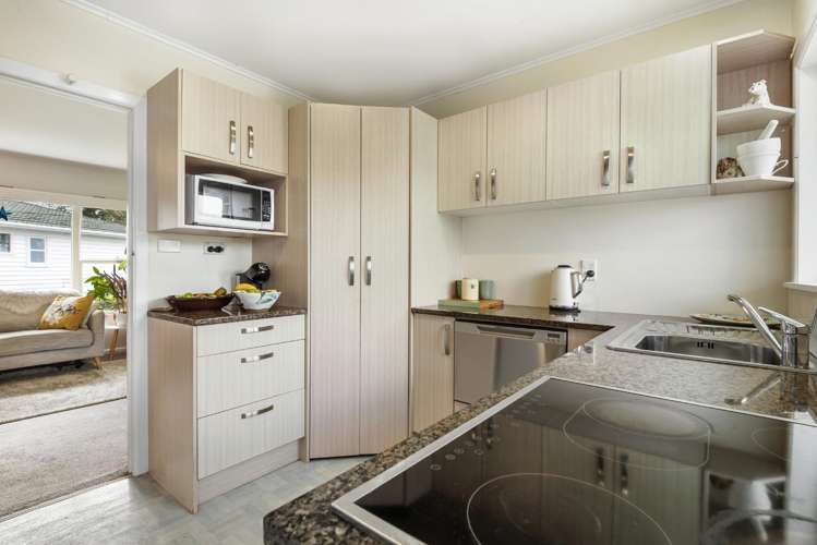 18a Eversleigh Road Belmont_16