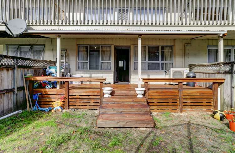 2/53 Albert Street Hamilton East_10