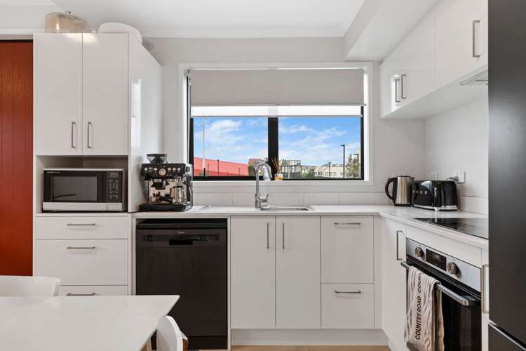 30 Raranga Lane Hobsonville_7