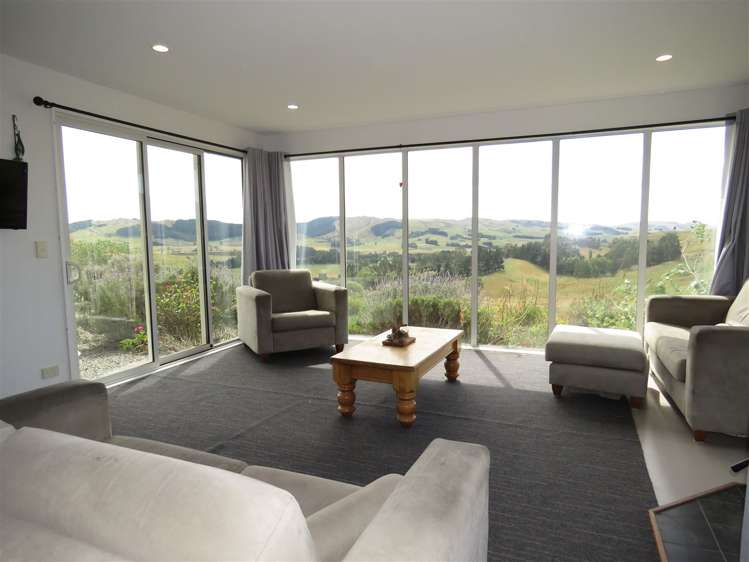 2/266 Patersons Road Motunau_1