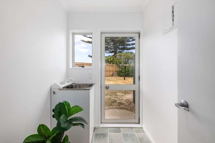 16A Karaka Street Otaki Beach_18