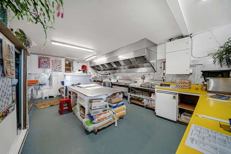 167 Kitchener Road Pukekohe_12