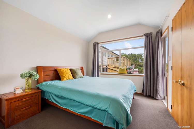 16a Honeysuckle Lane Mairangi Bay_13