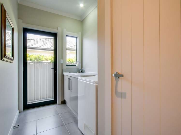 16 Pania Place Poraiti_16