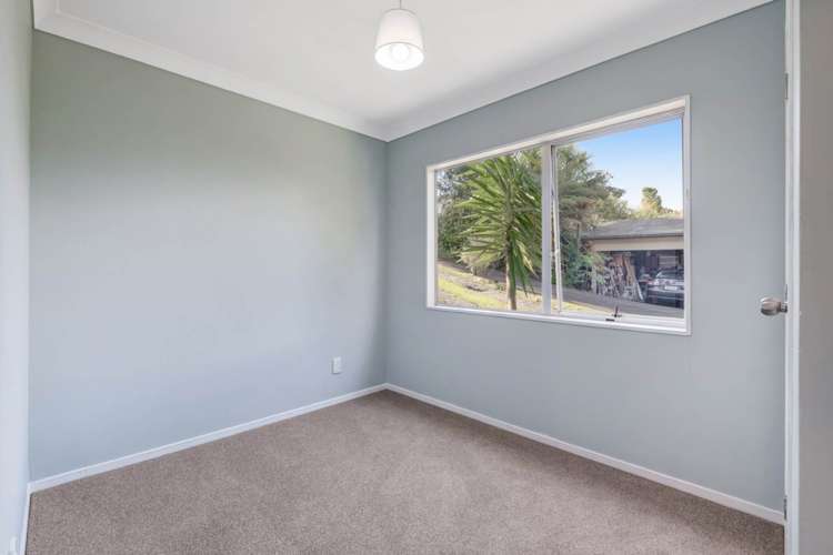 89 Brian Crescent Stanmore Bay_16