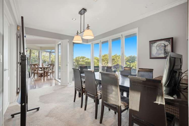 1 Churchill Road Murrays Bay_14