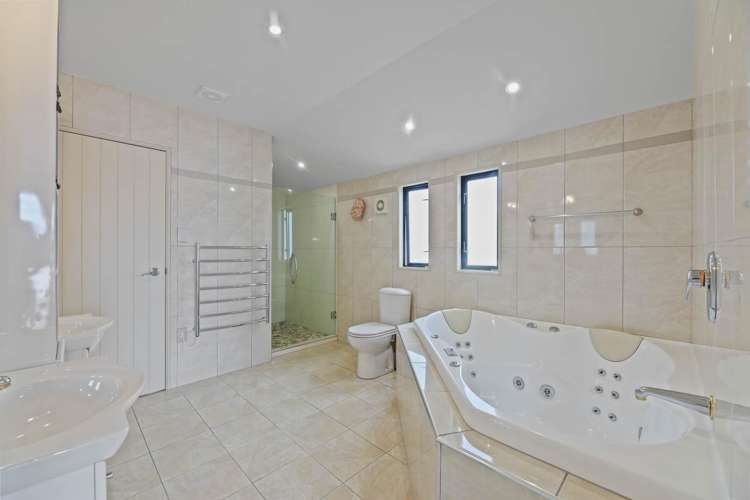 2 Orchard Lane Springlands_19