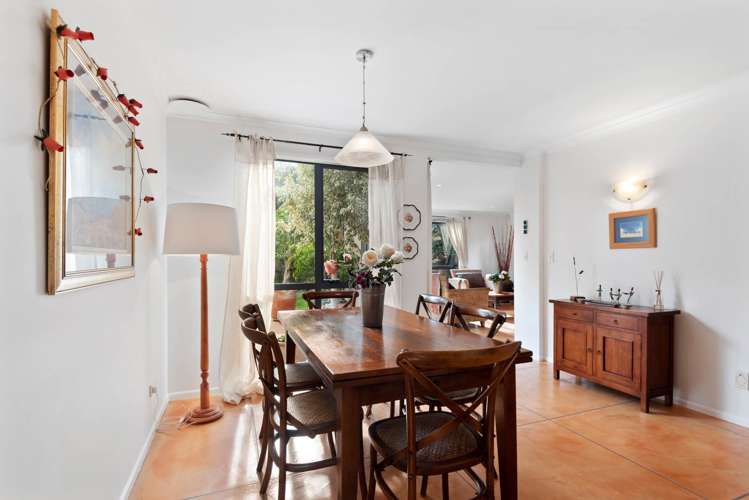 23 Newbury Place Schnapper Rock_4