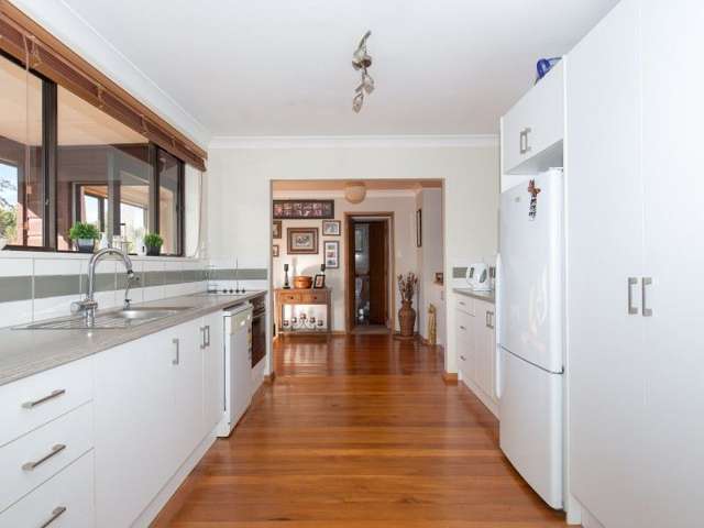 7 Bernard Road Albert Town_2