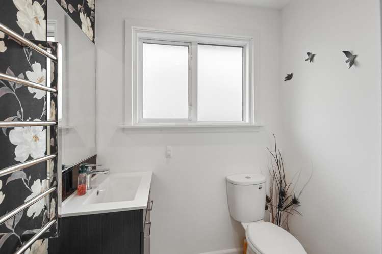 1/204 Greers Road Bryndwr_12