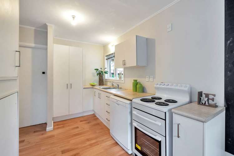 398 West Coast Road Glen Eden_6