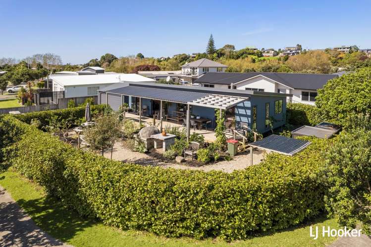 27 Ocean Breeze Drive Waihi Beach_1