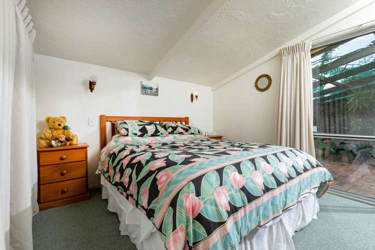 111 Churchill Road Murrays Bay_15