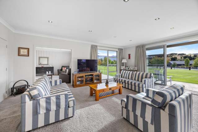 8 Hidden Hills Drive Wanaka_3