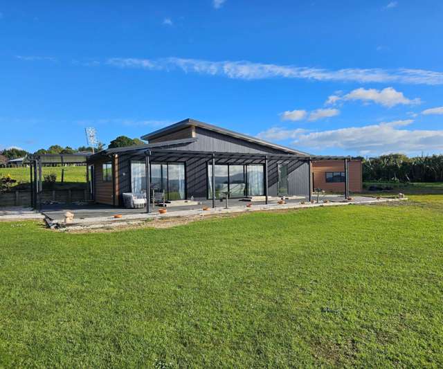 The Escape Awaits: A Secluded Retreat with Bre...