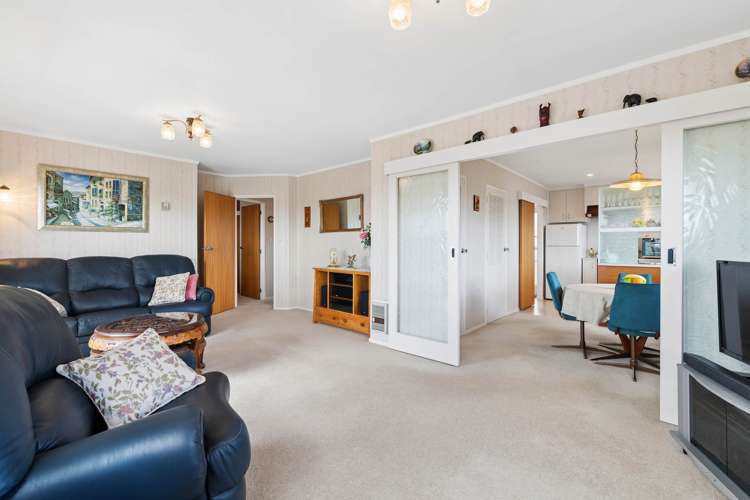 1/131 Glenmore Road Sunnyhills_5