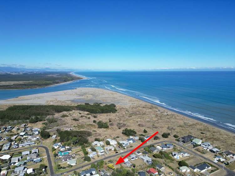 9 Mack Street Foxton Beach_10