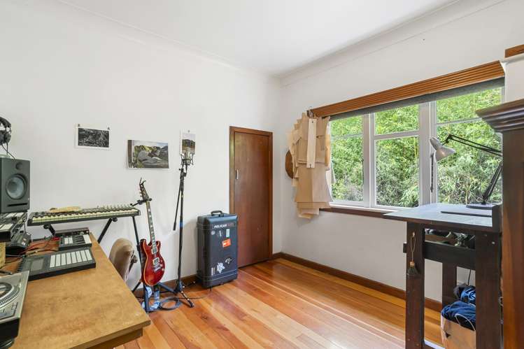 7 Tasman View Road Bethells Beach_16