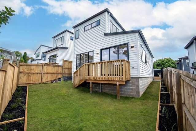 4/ 16 Madison Place Forrest Hill_2