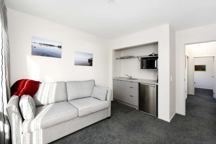 241 The Ridgeway Stoke_15