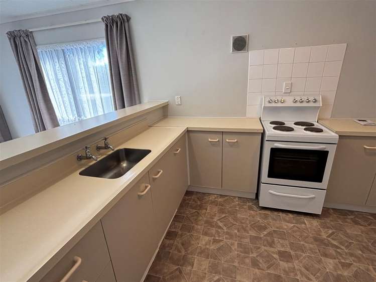 1 Mansfield Road Owhata_24