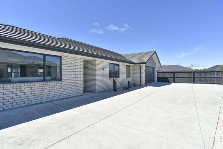 6 Hamlett Drive Woodend_17