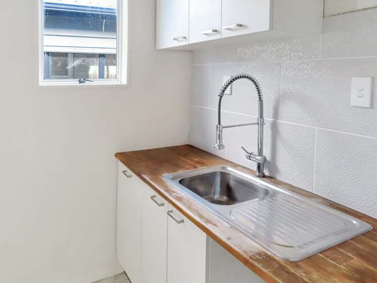 42 Outram Grove Kelson_11