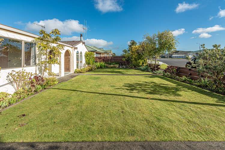 99 Fitzherbert Avenue Tawhero_24